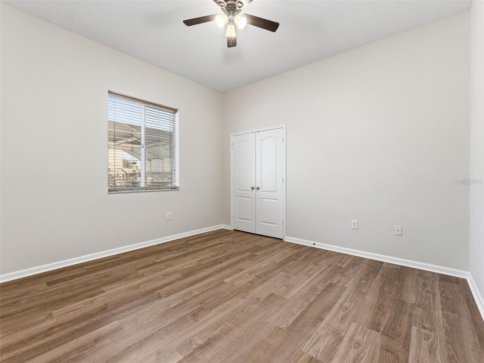 Image 33 of 63 For 5446 Spectacular Bid Drive