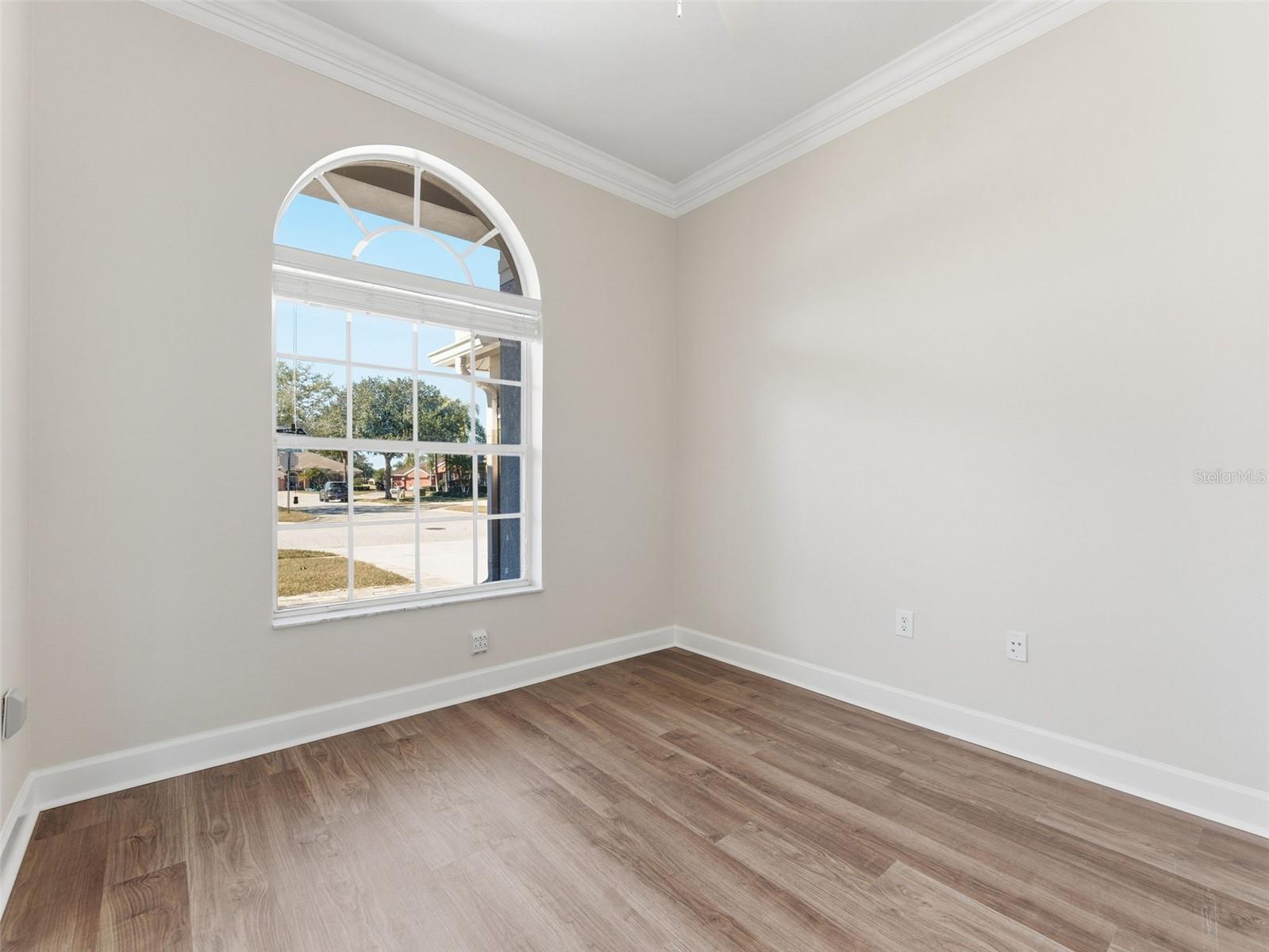 Image 43 of 63 For 5446 Spectacular Bid Drive