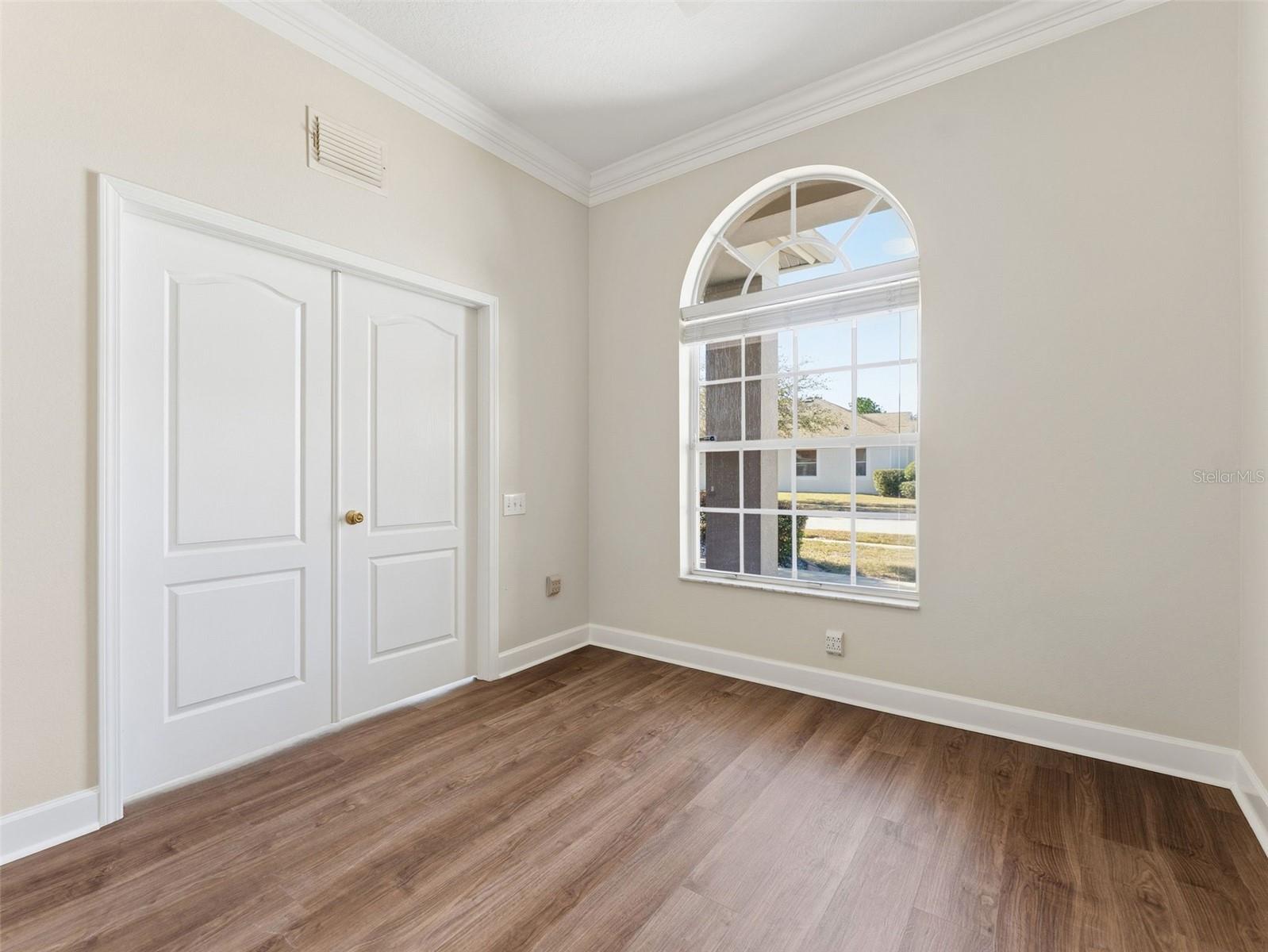 Image 44 of 63 For 5446 Spectacular Bid Drive