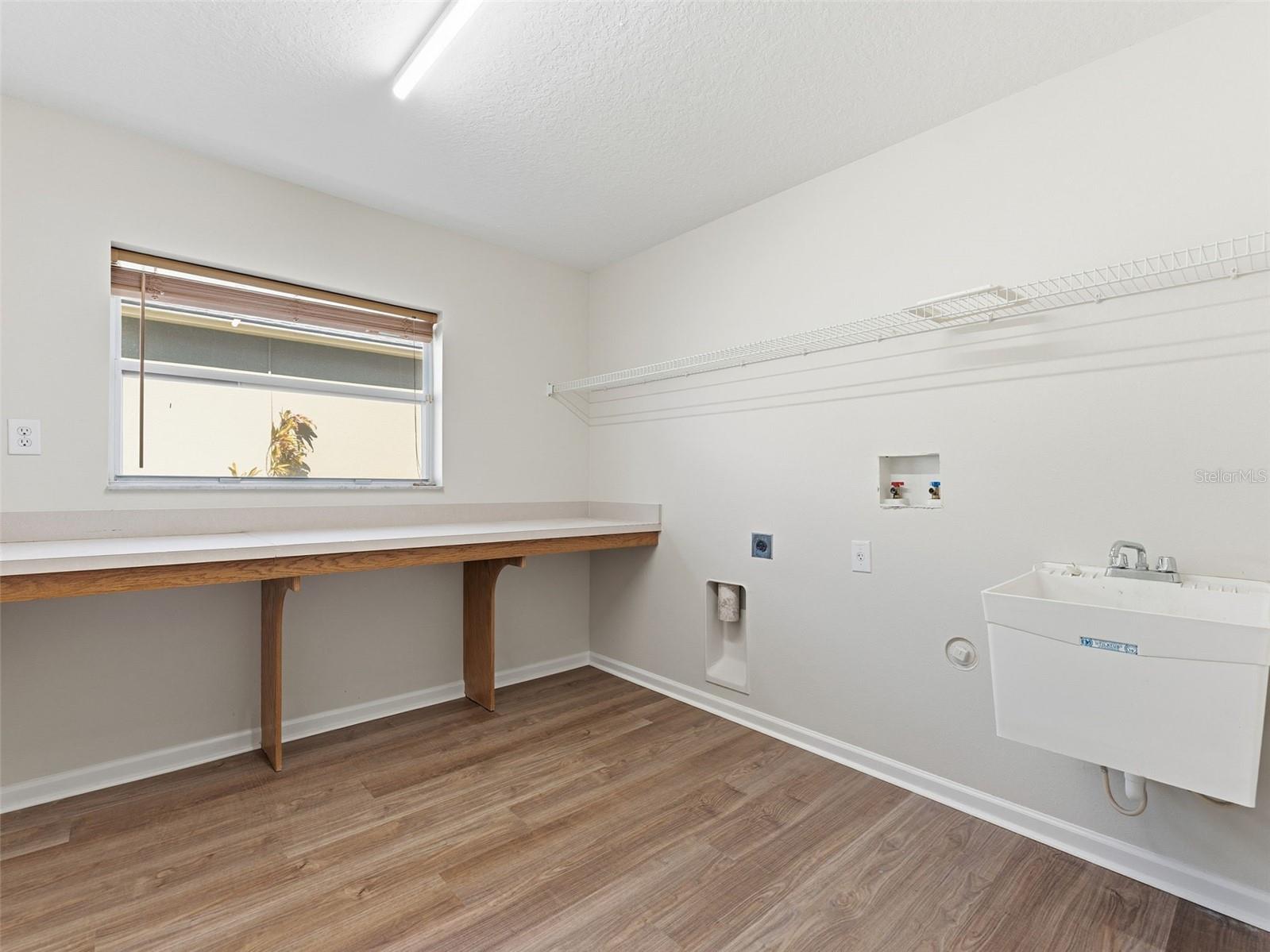 Image 45 of 63 For 5446 Spectacular Bid Drive