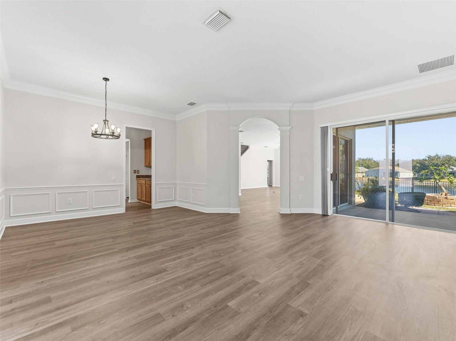 Image 6 of 63 For 5446 Spectacular Bid Drive