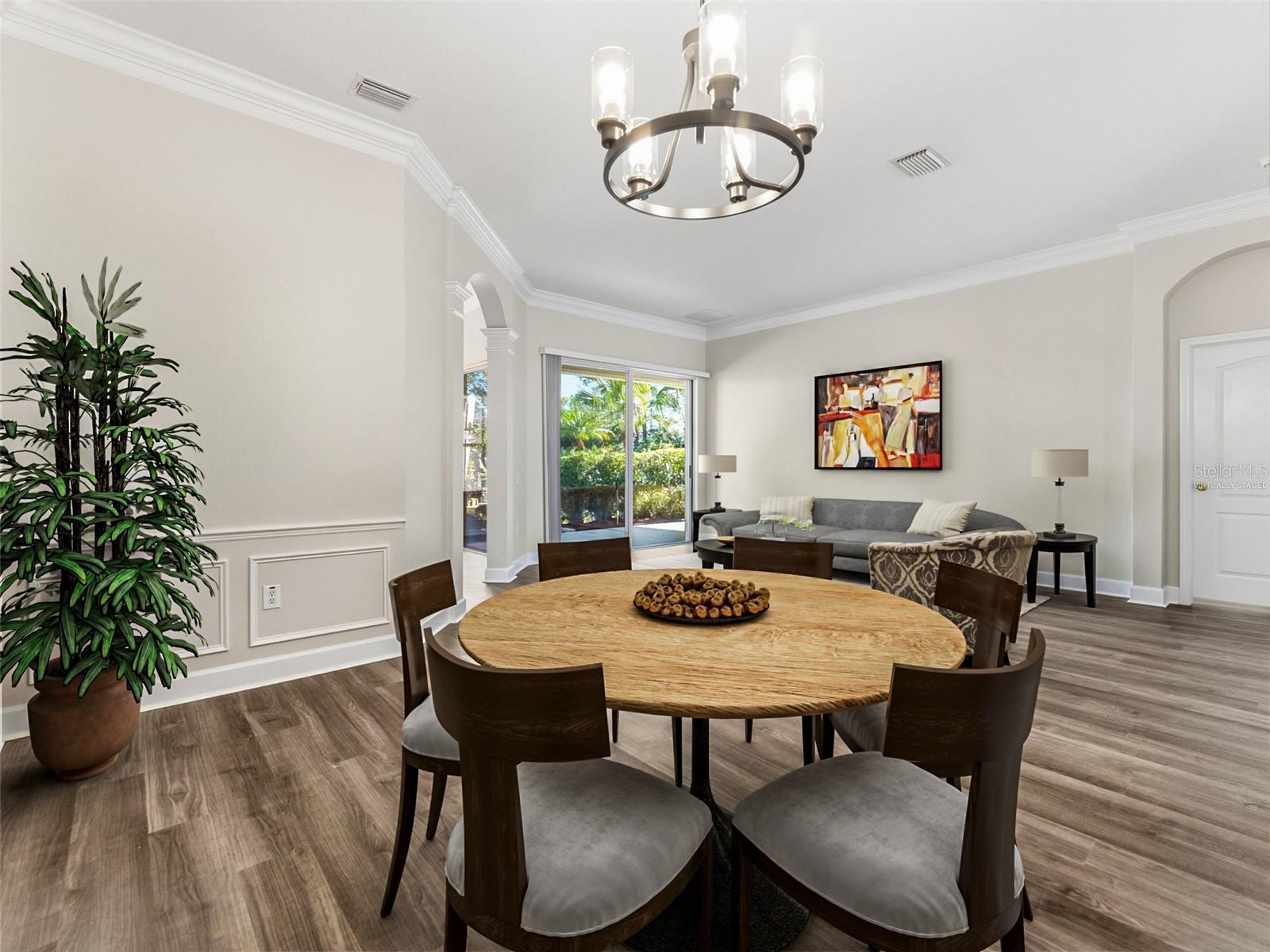 Image 9 of 63 For 5446 Spectacular Bid Drive