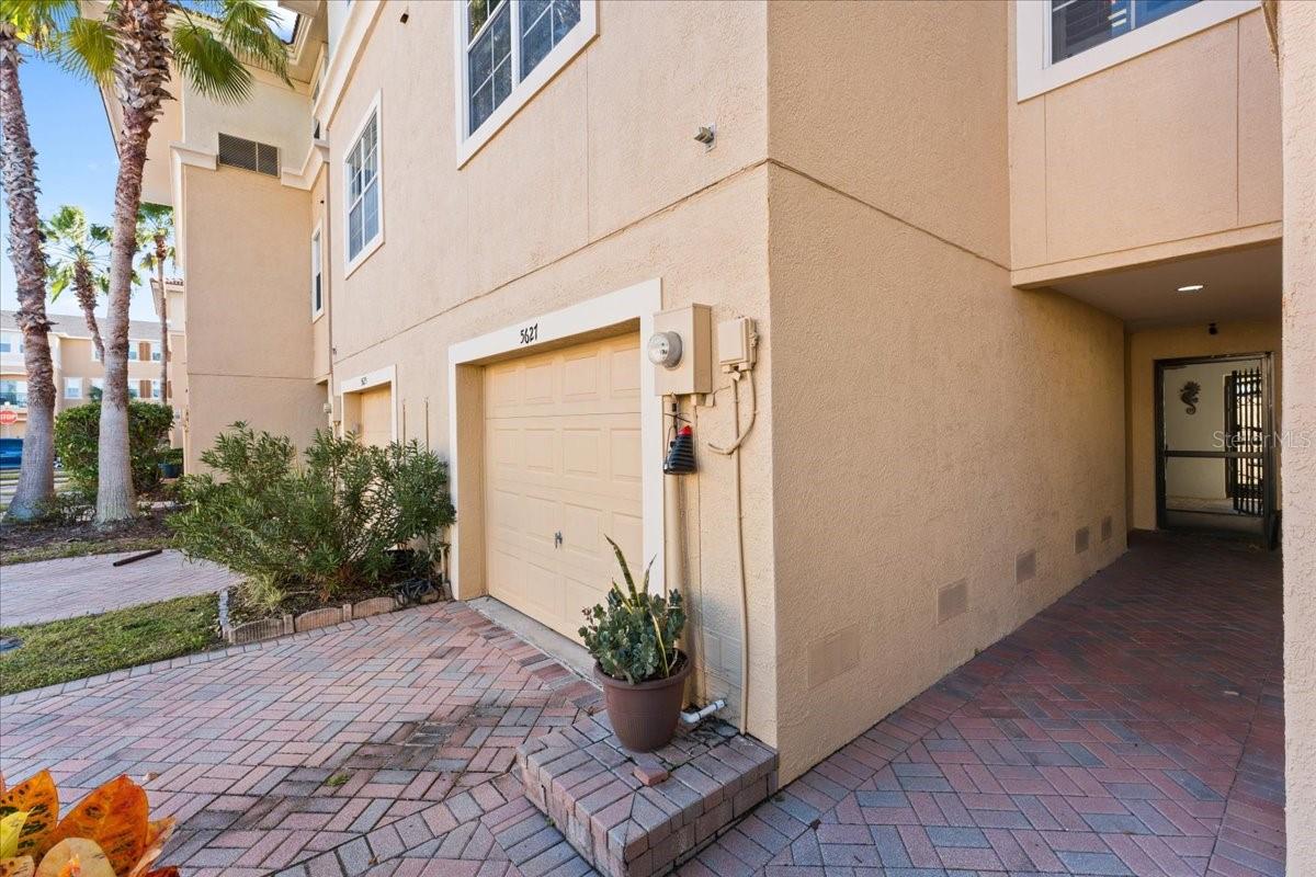 Image 2 of 54 For 5627 Red Snapper Court