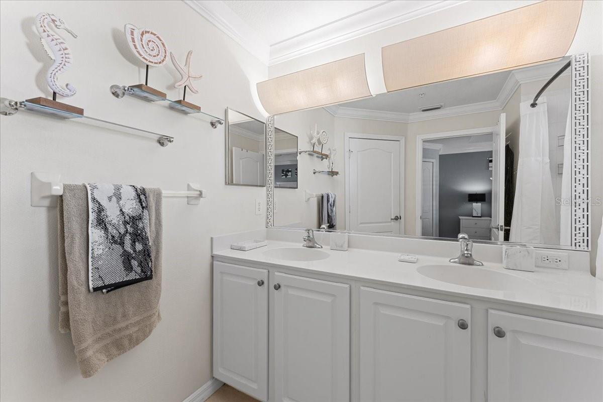 Image 39 of 54 For 5627 Red Snapper Court