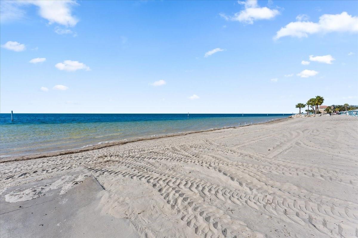 Image 48 of 54 For 5627 Red Snapper Court