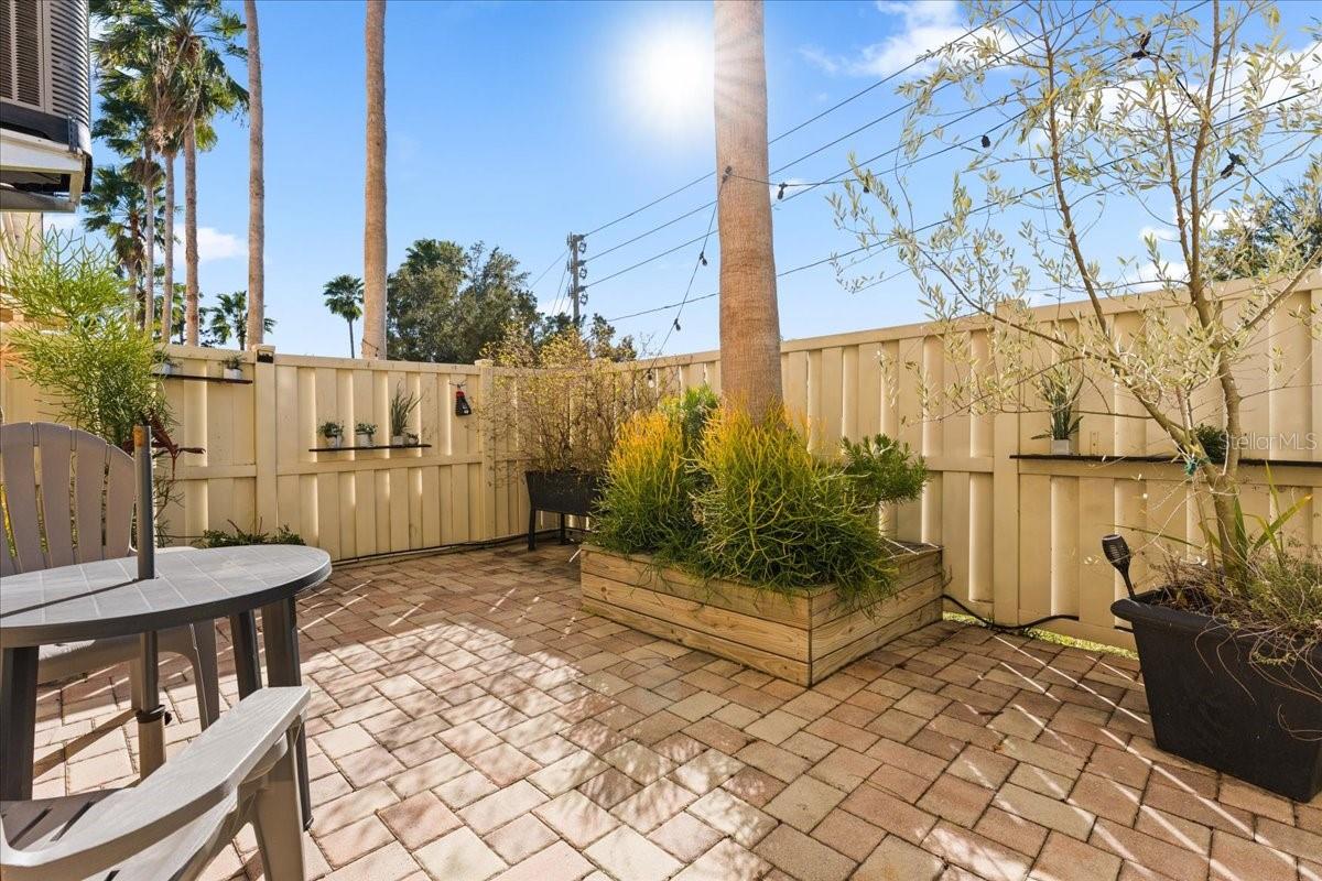 Image 9 of 54 For 5627 Red Snapper Court