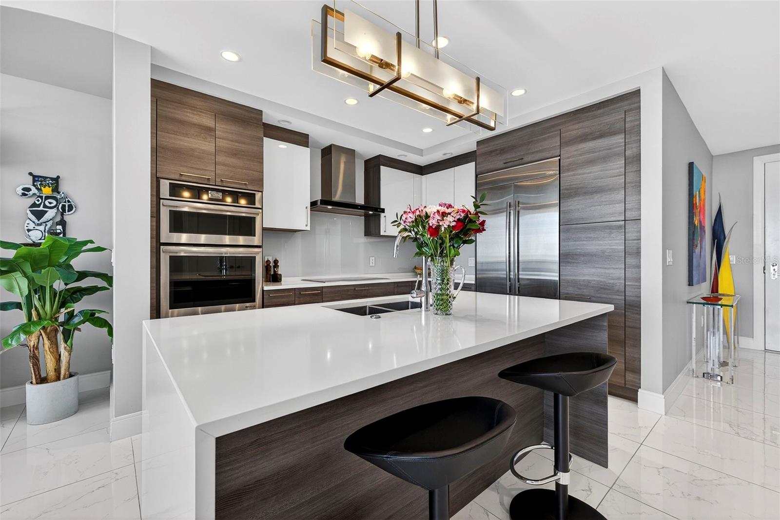 Listing photo id 15 for 100 1st Avenue N 2206