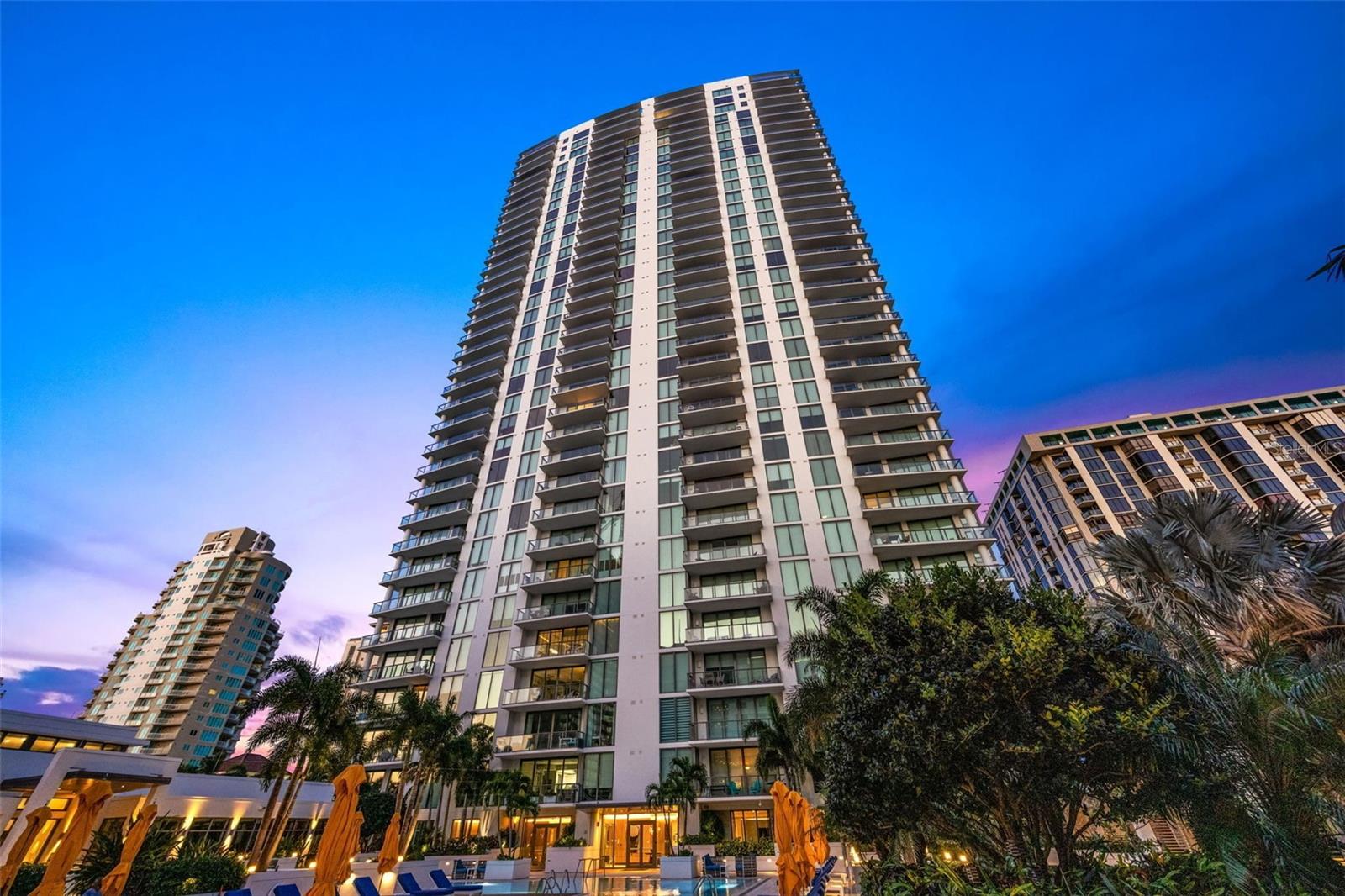 Listing photo id 60 for 100 1st Avenue N 2206