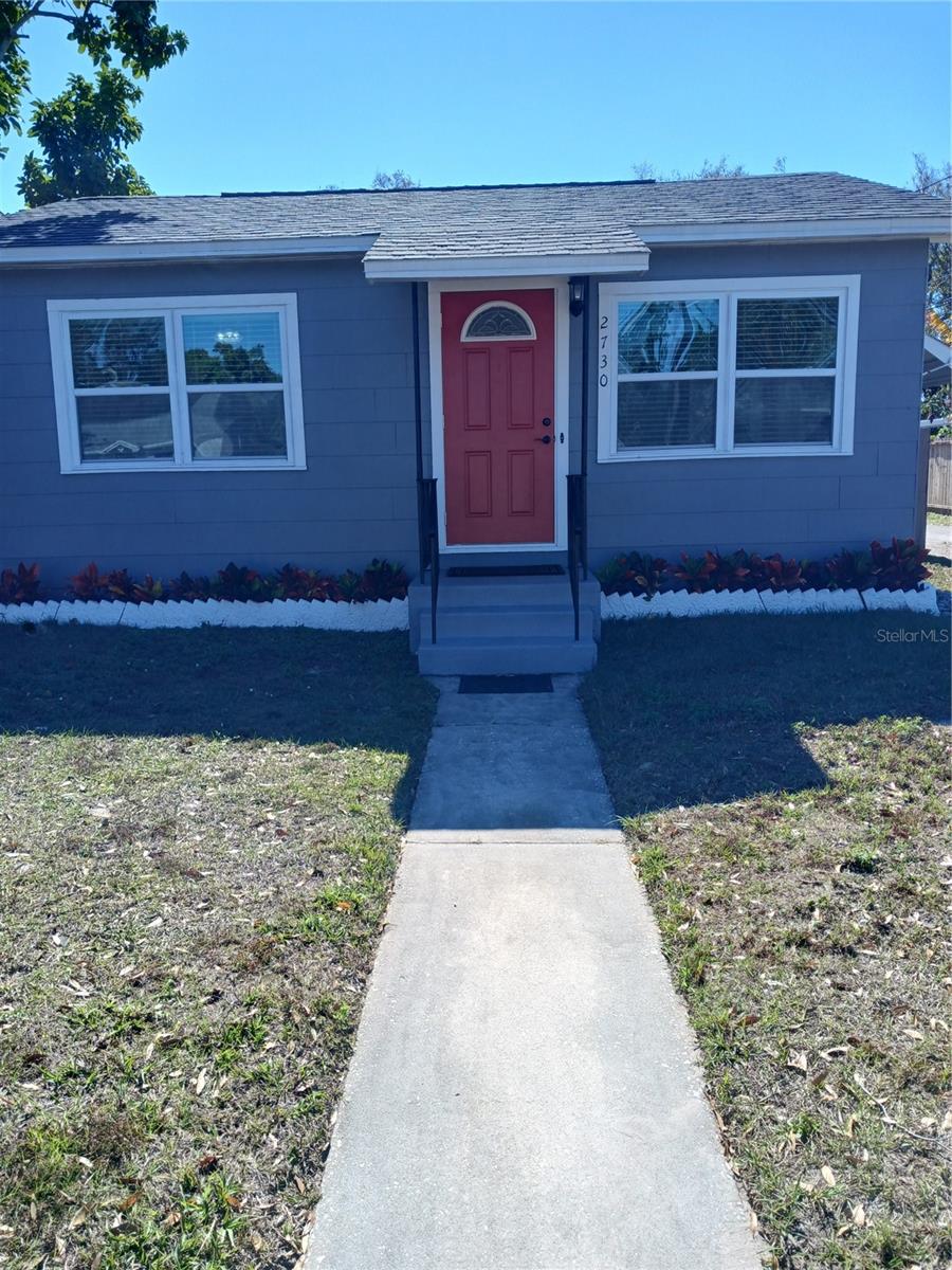 Image 2 of 30 For 2730 40th Avenue N