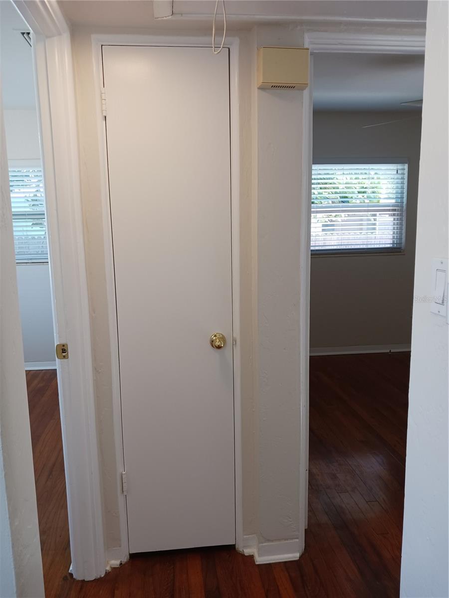 Image 21 of 30 For 2730 40th Avenue N