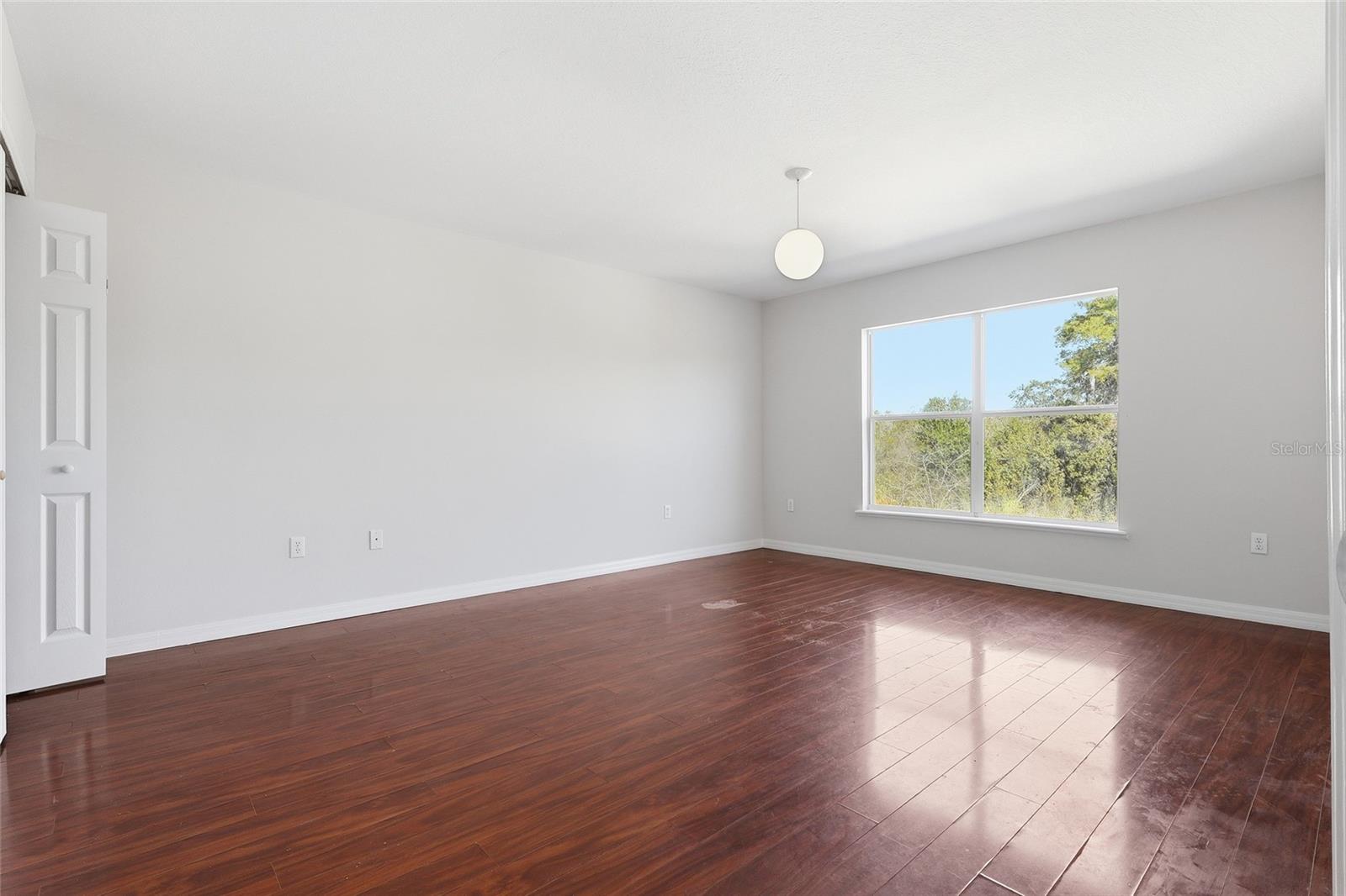 Image 18 of 33 For 5328 Michael Drive