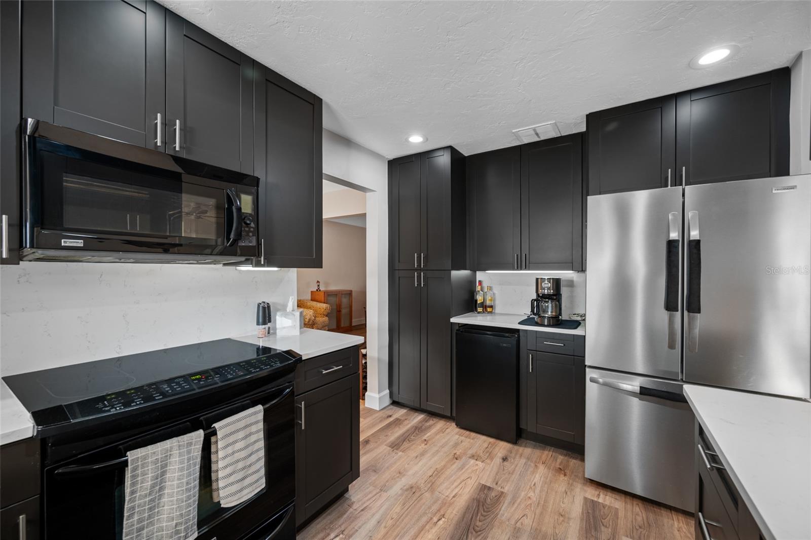 Image 18 of 67 For 1822 Winchester Road N