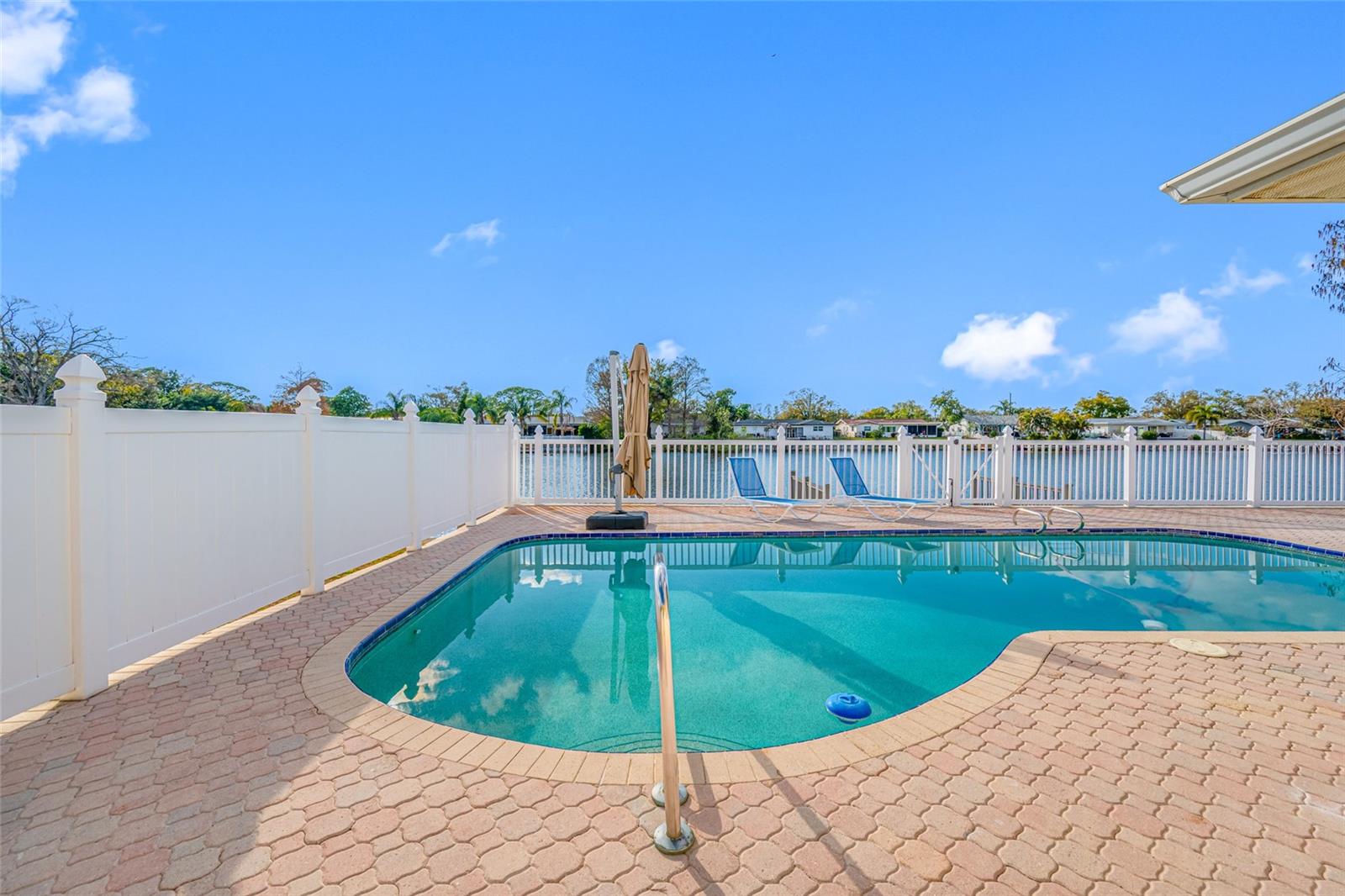 Image 56 of 67 For 1822 Winchester Road N