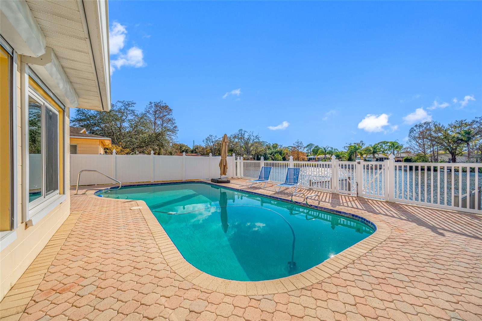 Image 60 of 67 For 1822 Winchester Road N