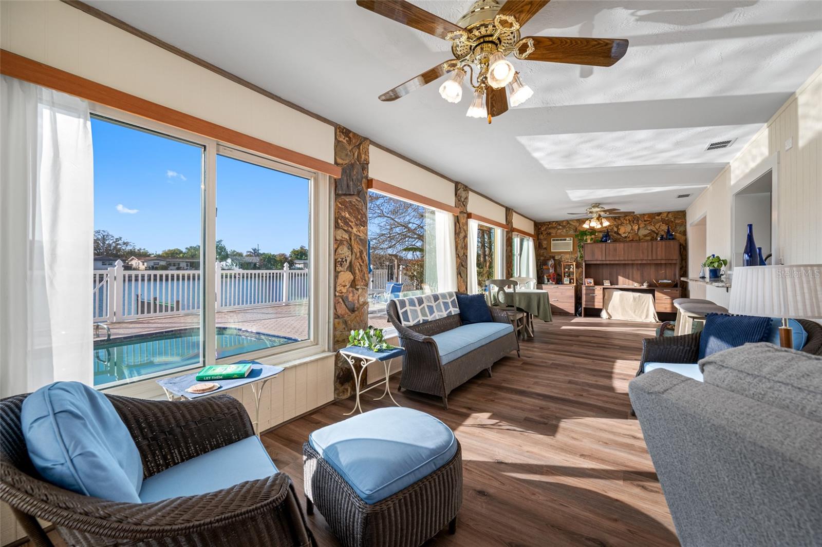 Image 9 of 67 For 1822 Winchester Road N