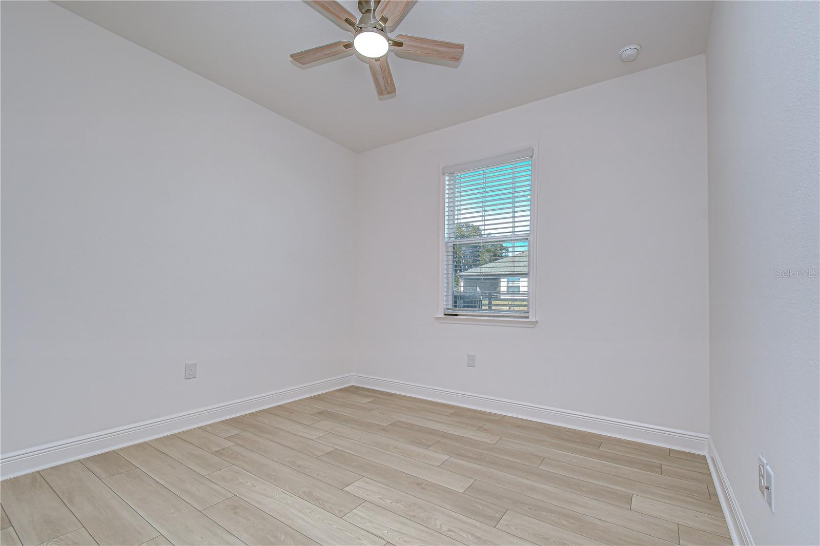 Image 11 of 55 For 10027 Dolphin Gull Circle