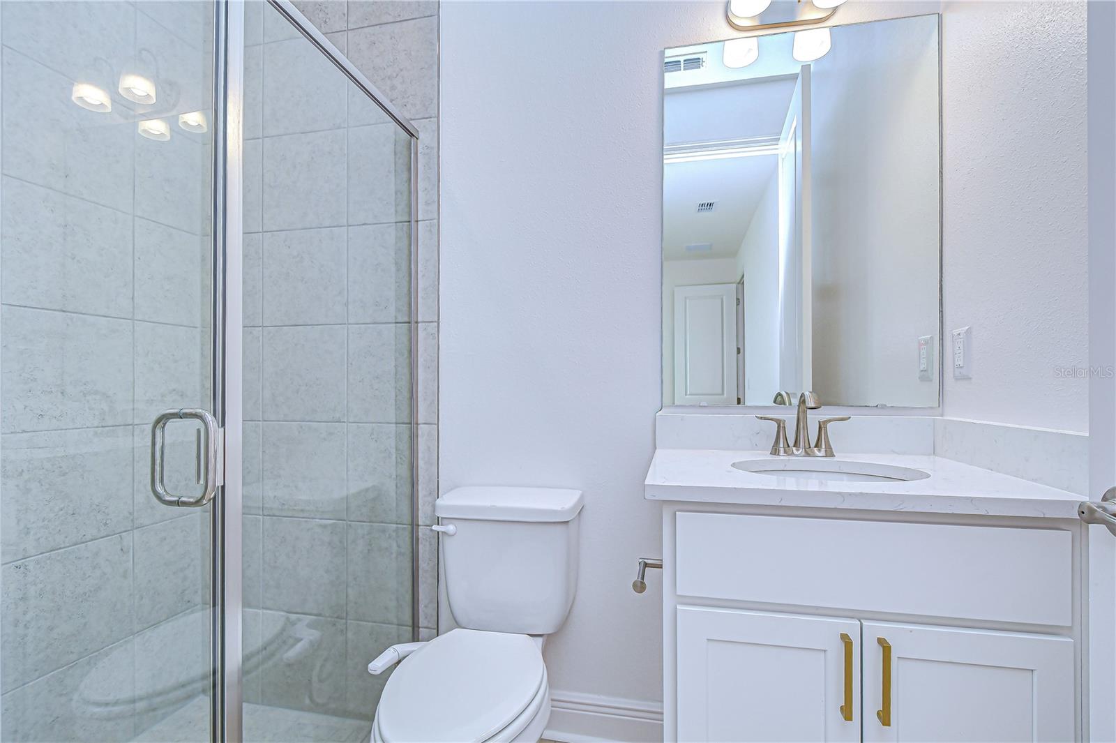 Image 18 of 55 For 10027 Dolphin Gull Circle