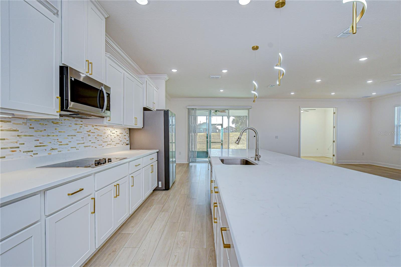 Image 28 of 55 For 10027 Dolphin Gull Circle