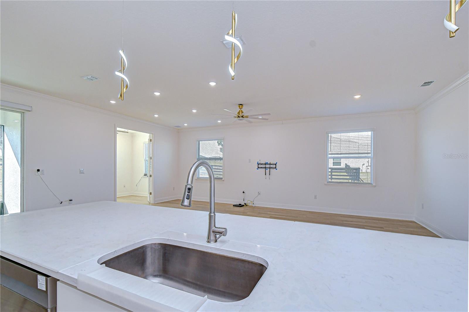 Image 29 of 55 For 10027 Dolphin Gull Circle