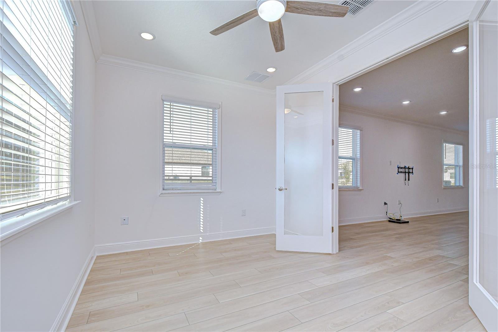 Image 35 of 55 For 10027 Dolphin Gull Circle