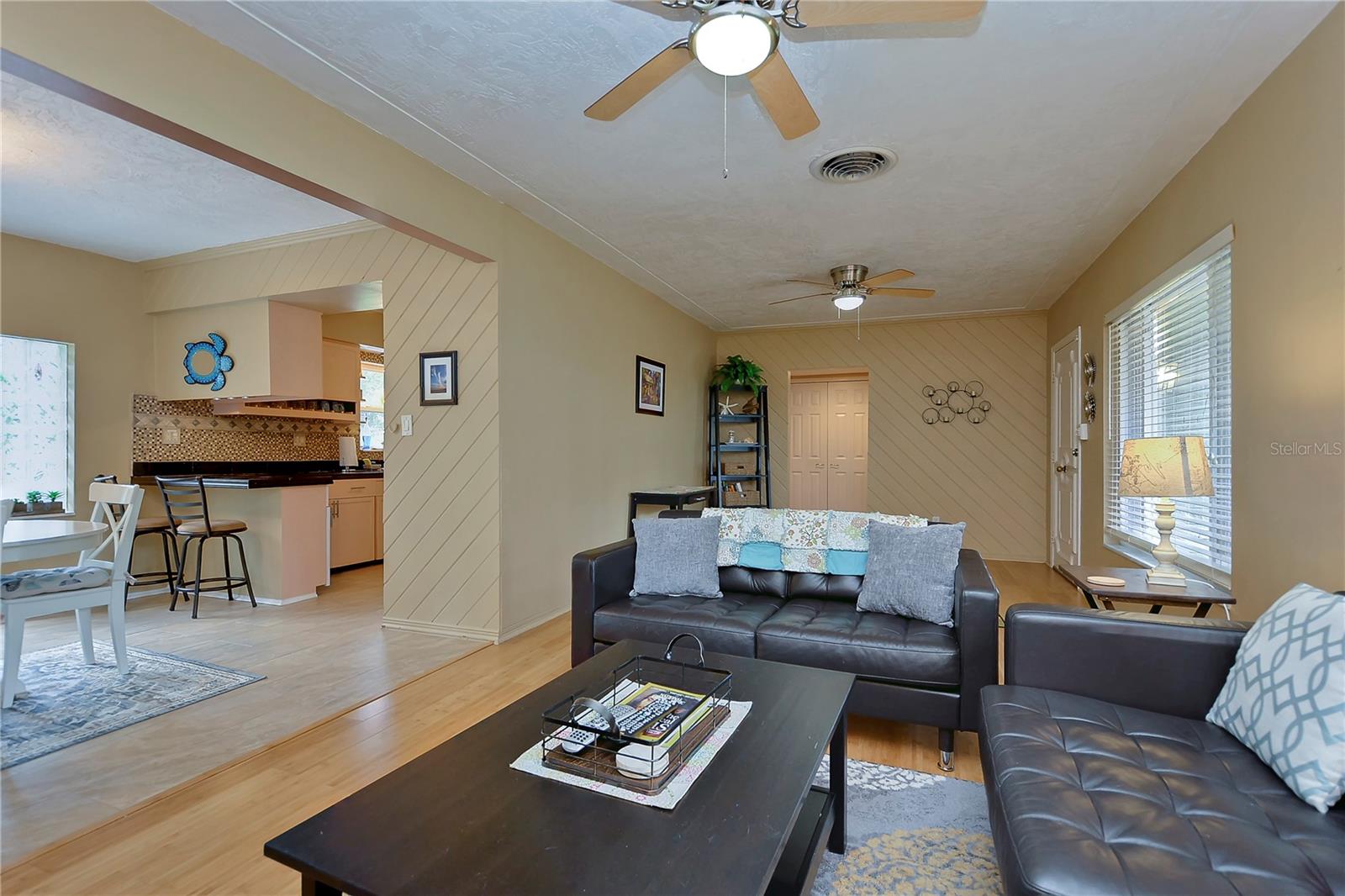 Image 12 of 37 For 5850 24th Avenue S