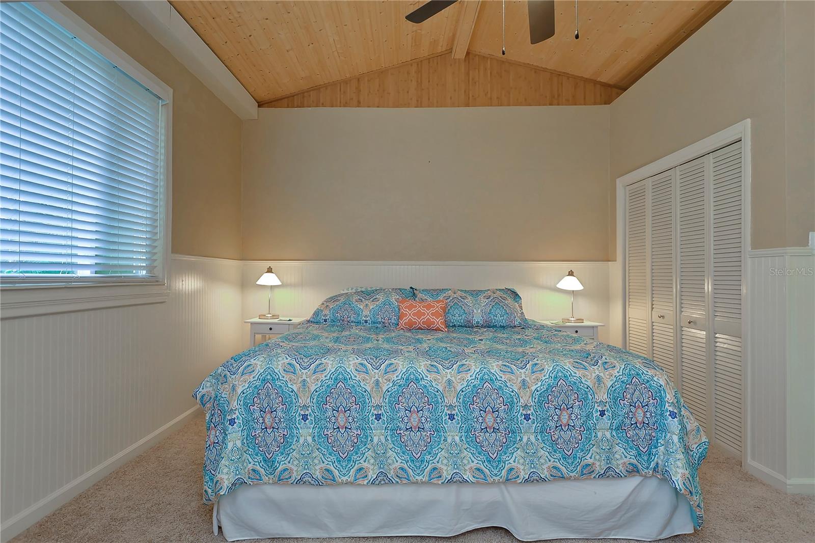 Image 24 of 37 For 5850 24th Avenue S