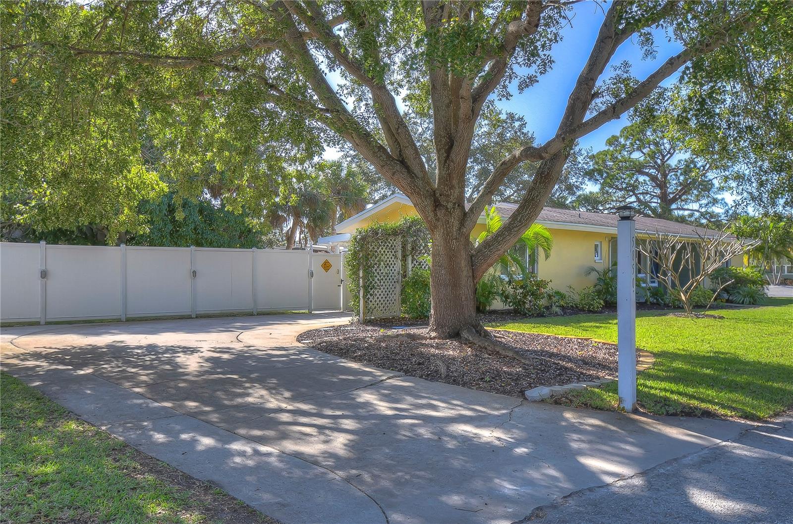 Image 37 of 37 For 5850 24th Avenue S