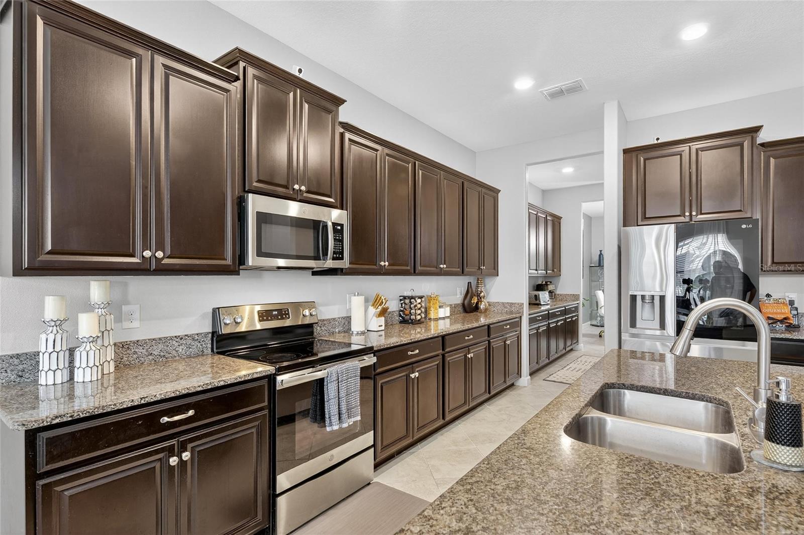 Image 20 of 100 For 9847 Sage Creek Drive