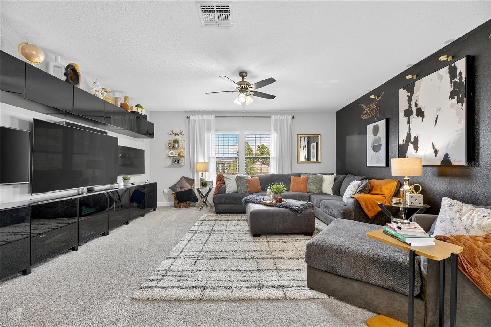 Image 38 of 100 For 9847 Sage Creek Drive