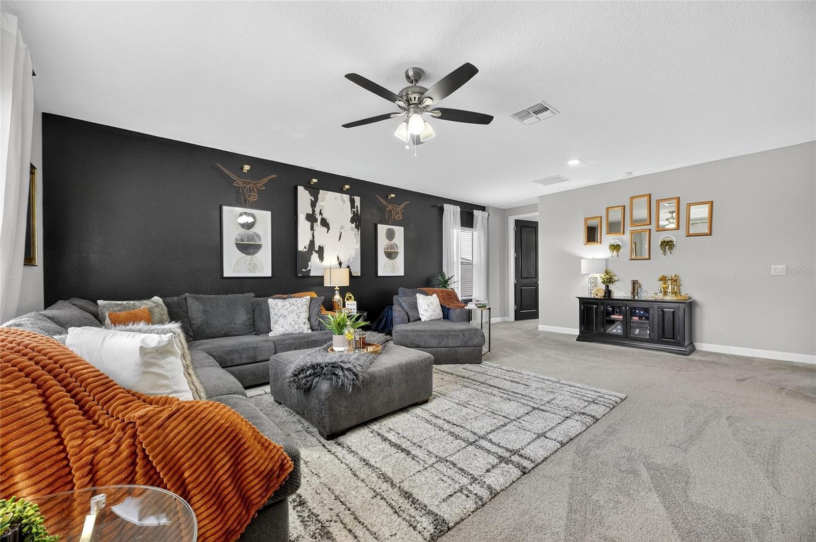 Image 41 of 100 For 9847 Sage Creek Drive