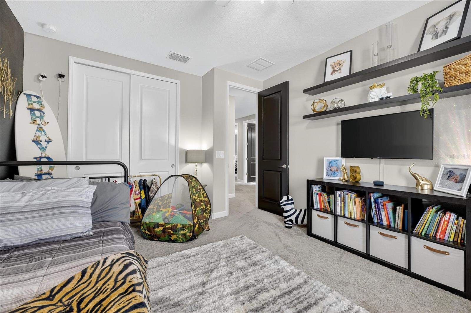 Image 54 of 100 For 9847 Sage Creek Drive