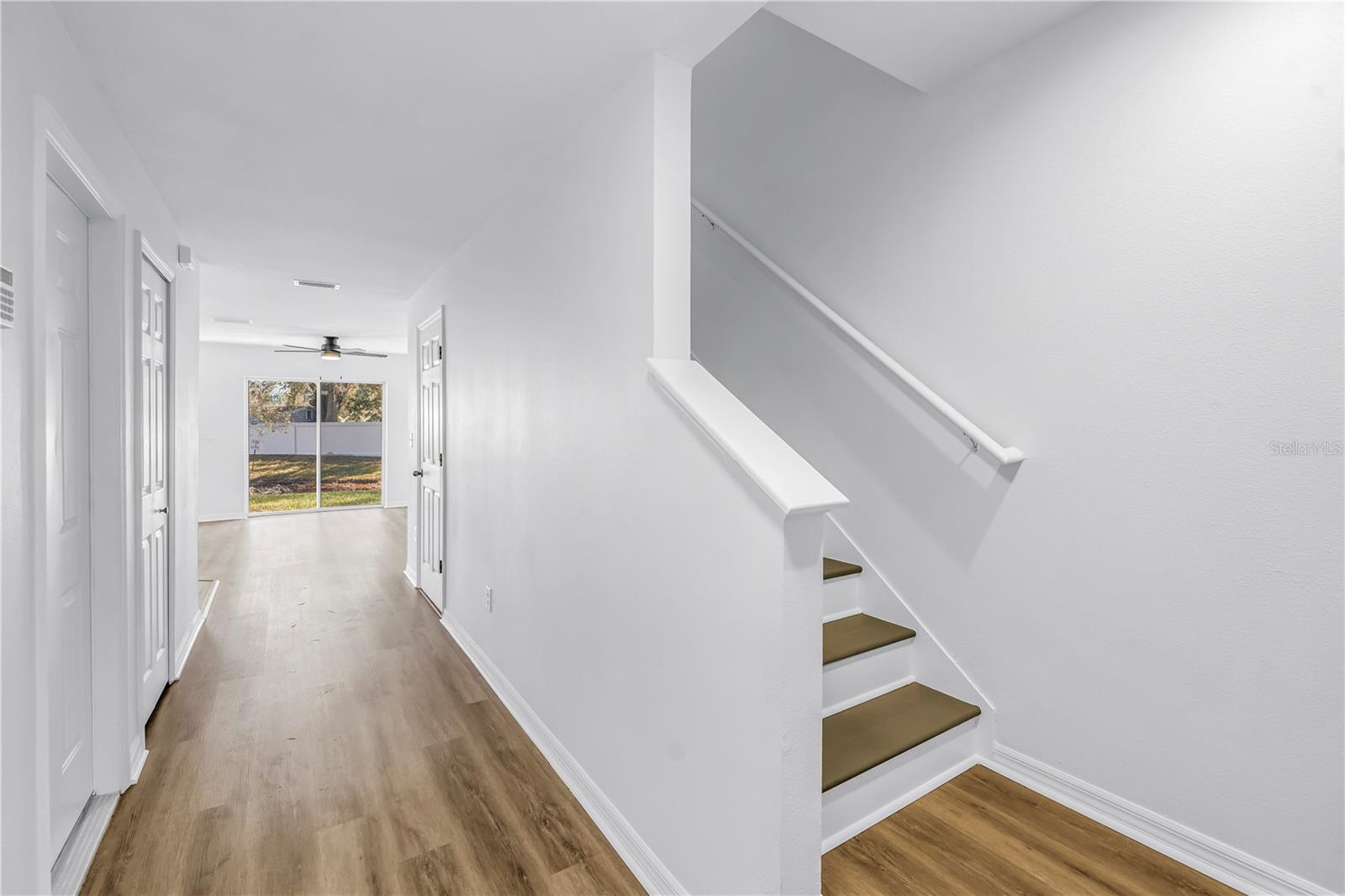 Image 4 of 66 For 8517 Edgewater Place Boulevard