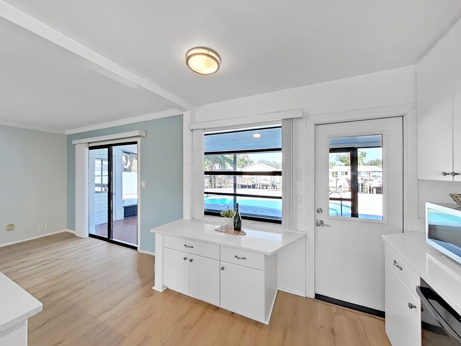 Image 19 of 48 For 10711 Dowry Avenue