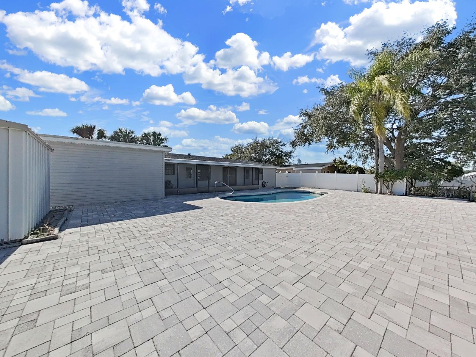 Image 43 of 48 For 10711 Dowry Avenue