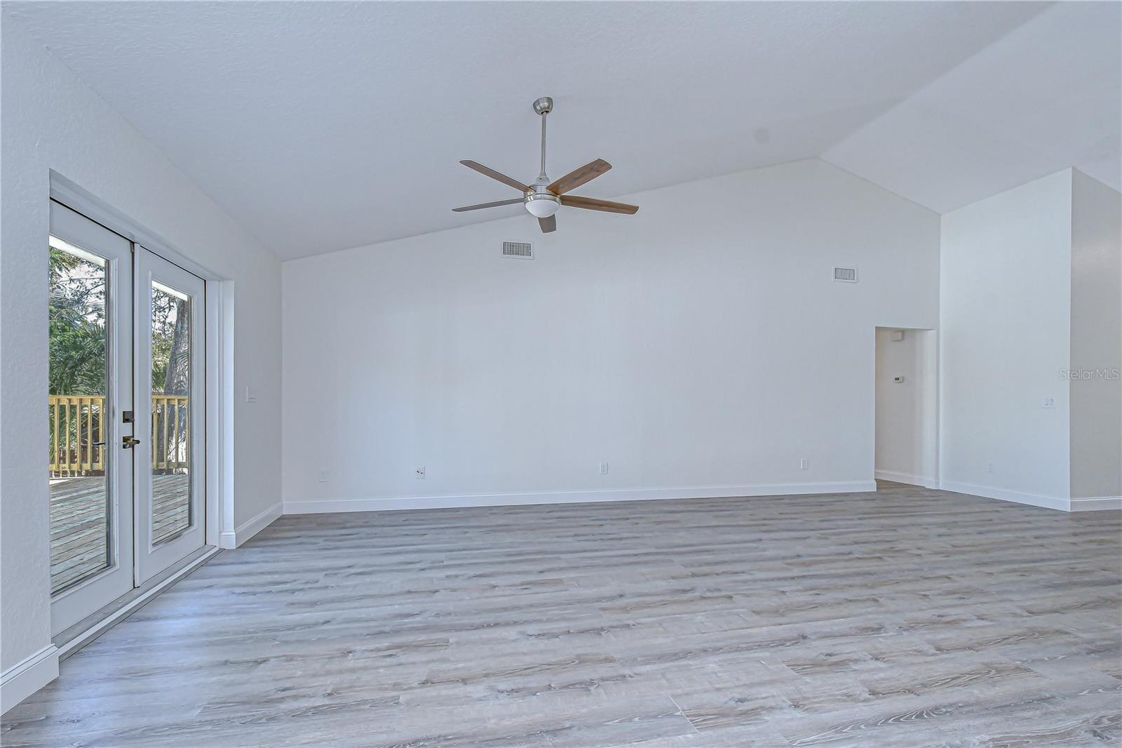 Image 7 of 61 For 9731 62nd Avenue N