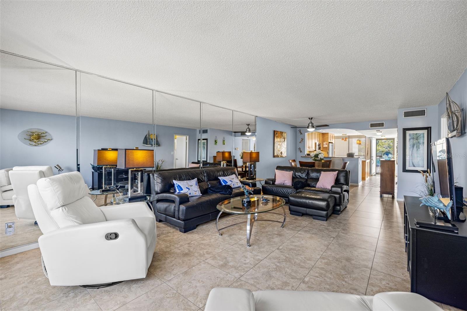 Image 16 of 36 For 9495 Blind Pass Road 204