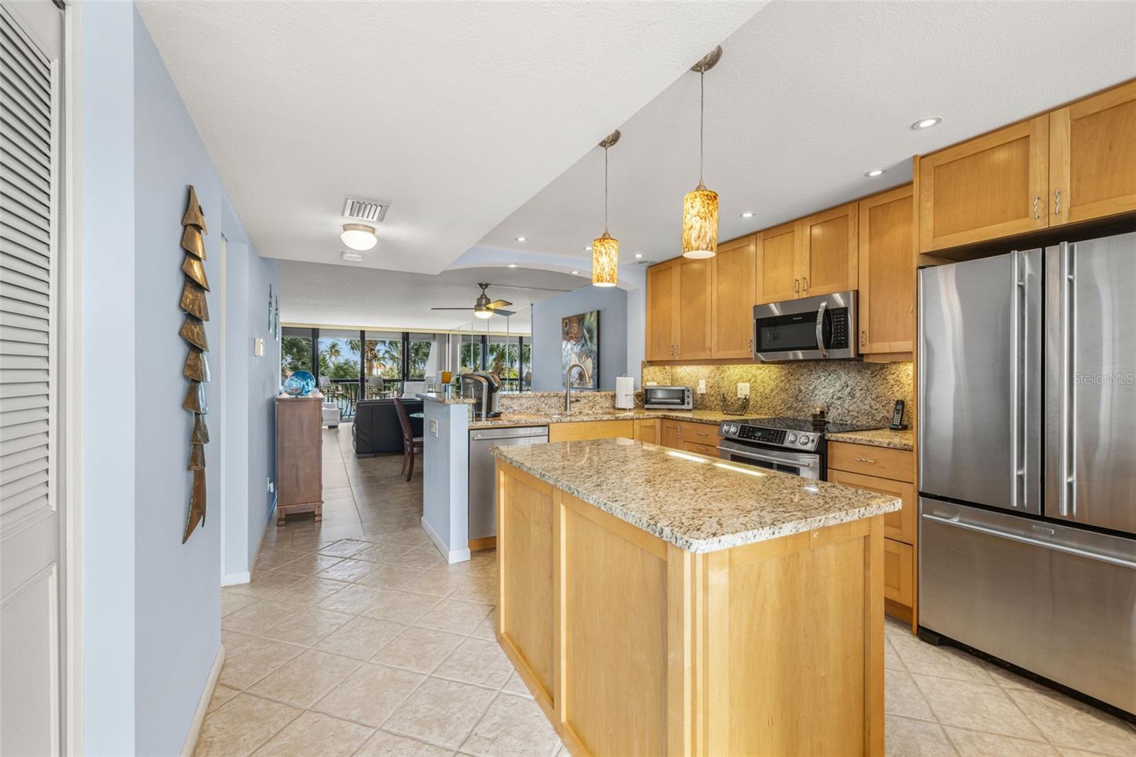 Image 7 of 36 For 9495 Blind Pass Road 204