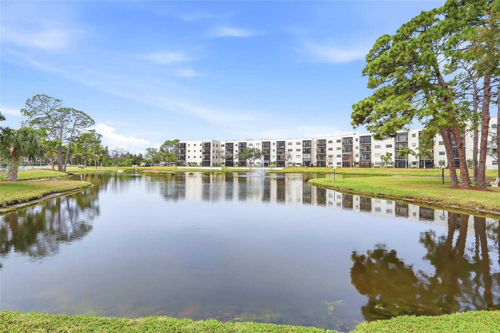 Image 19 of 39 For 6188 80th Street N 101