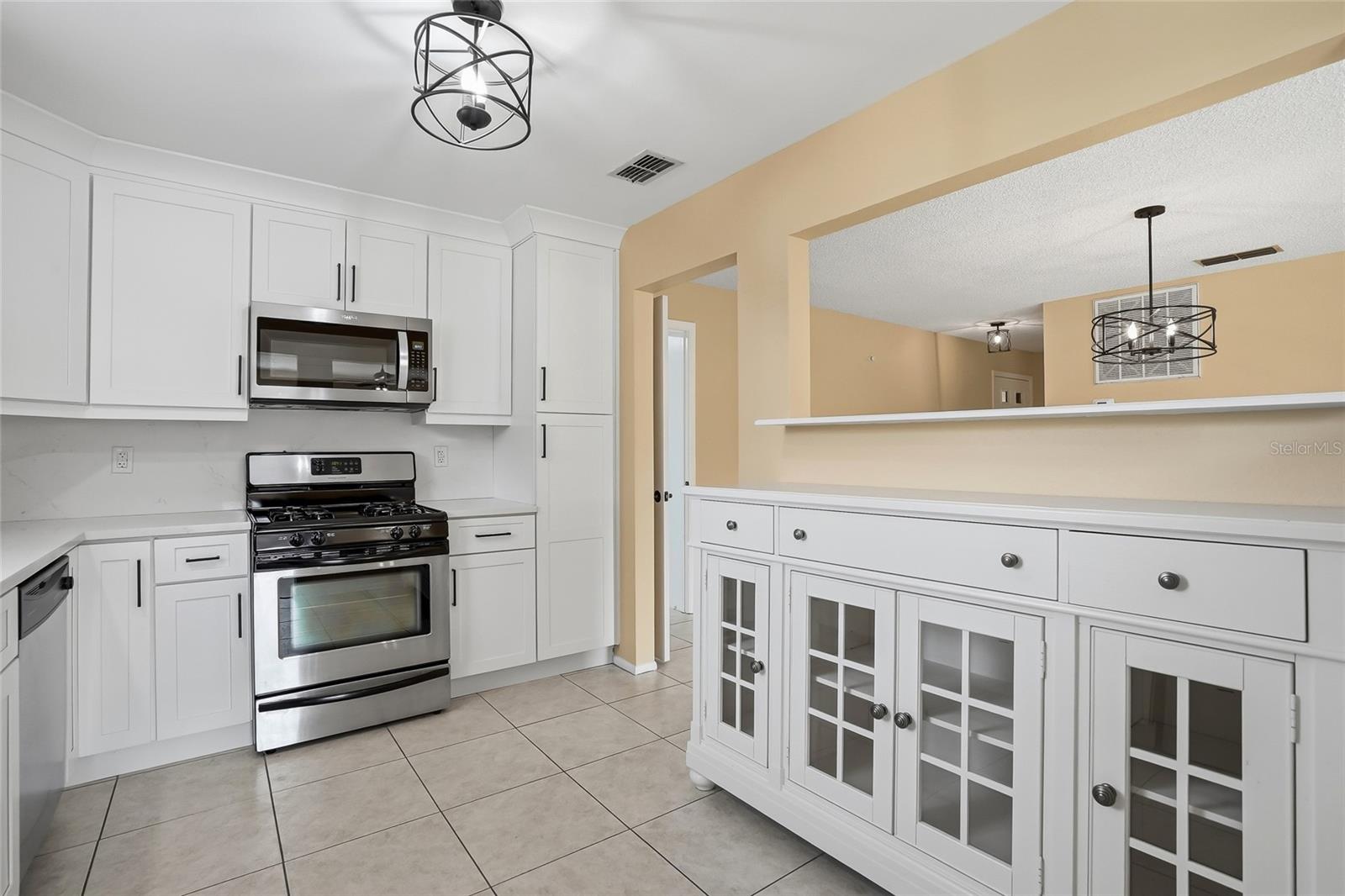 Image 6 of 39 For 6188 80th Street N 101