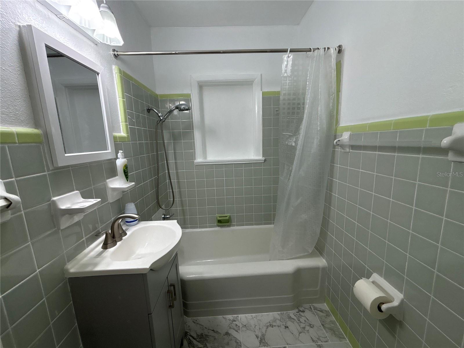 Image 11 of 34 For 1437 Pine Street