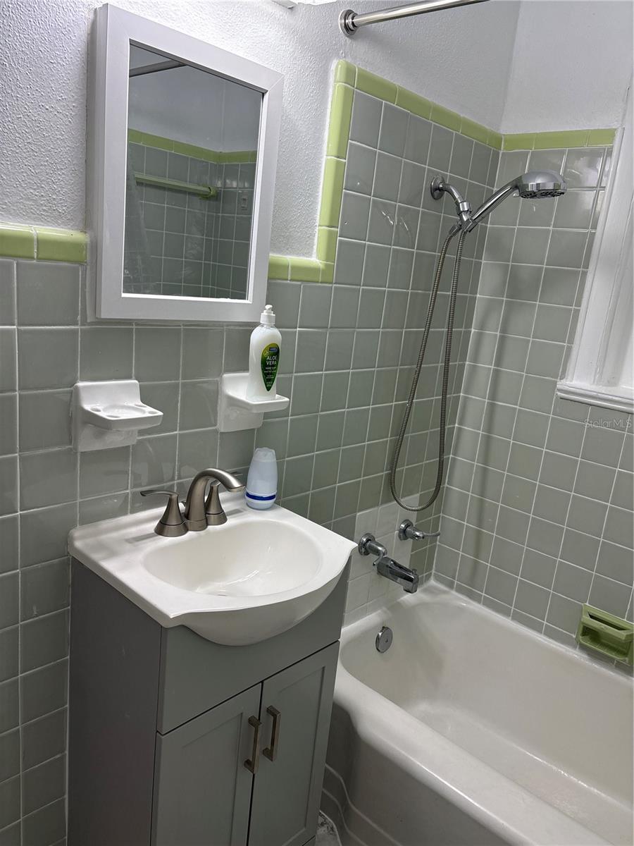 Image 12 of 34 For 1437 Pine Street