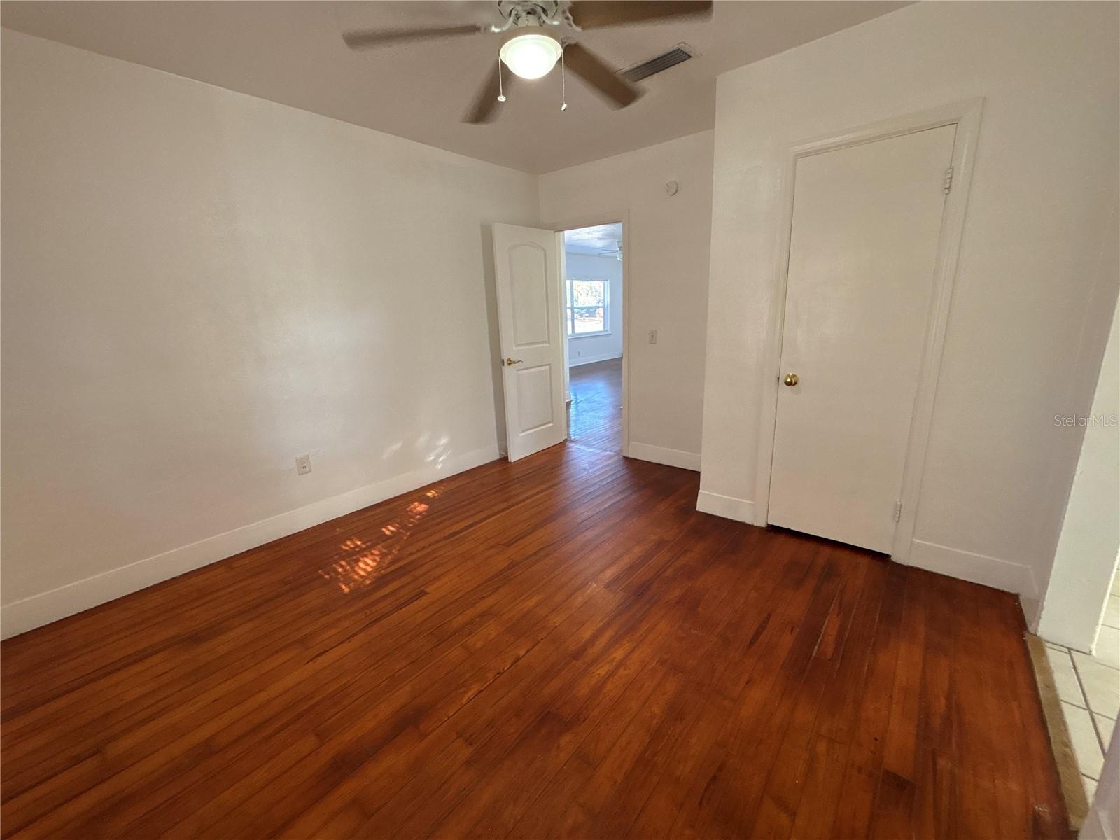 Image 15 of 34 For 1437 Pine Street