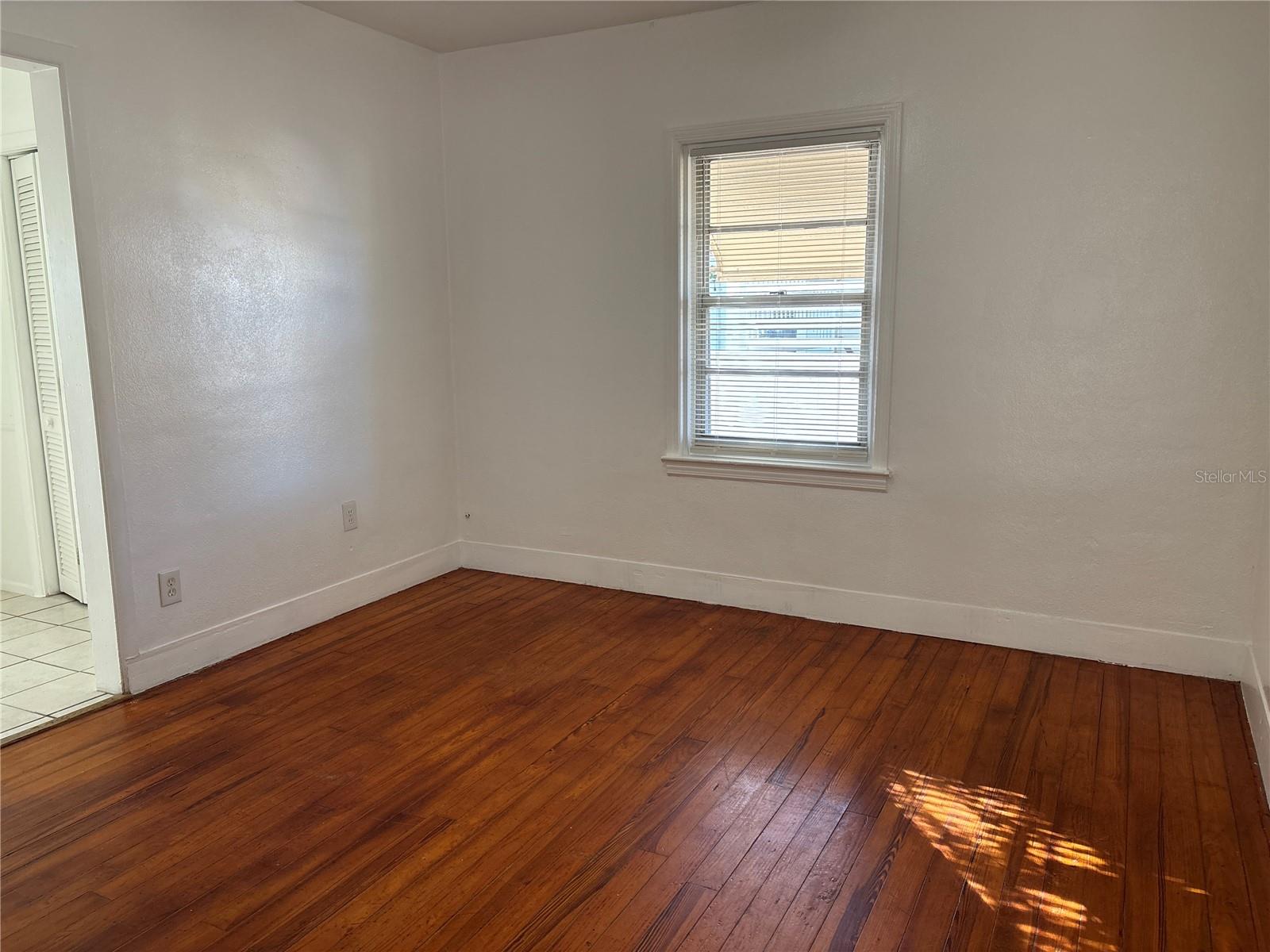 Image 16 of 34 For 1437 Pine Street