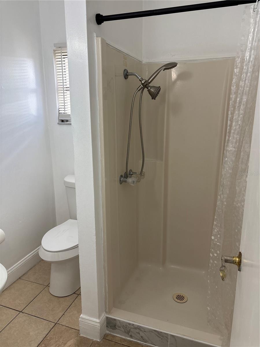 Image 23 of 34 For 1437 Pine Street