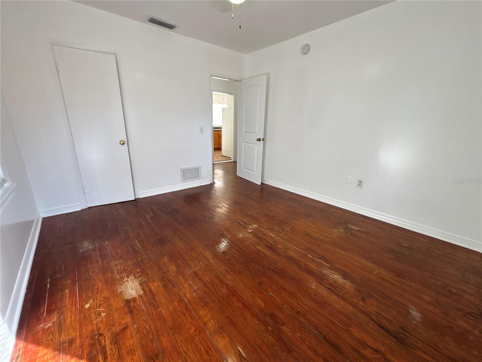 Image 27 of 34 For 1437 Pine Street