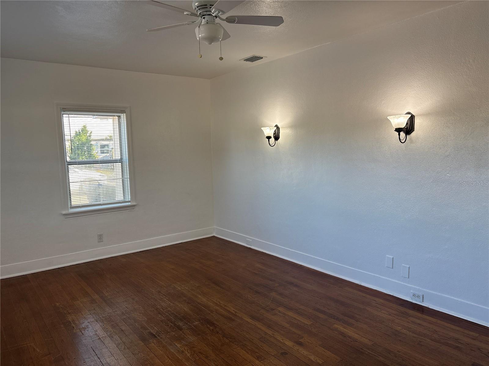 Image 3 of 34 For 1437 Pine Street