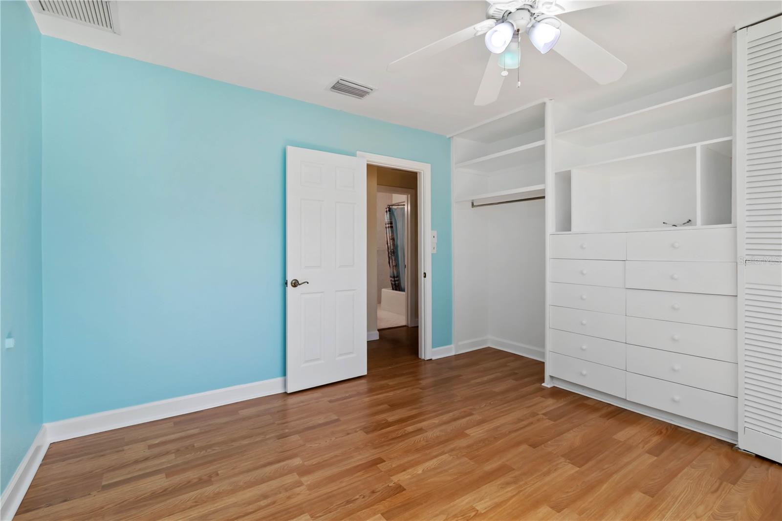 Image 12 of 30 For 14863 Sunset Drive