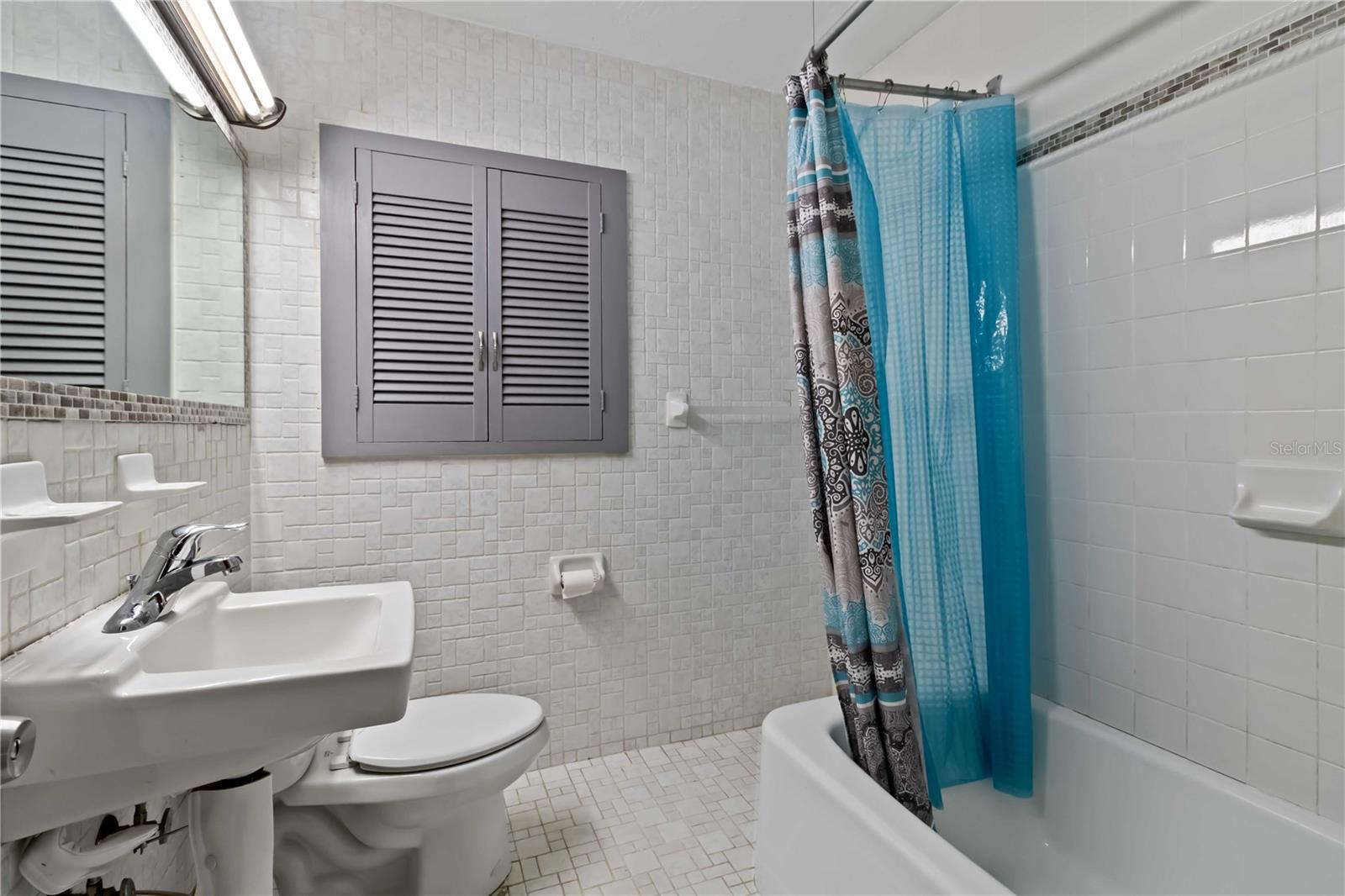 Image 13 of 30 For 14863 Sunset Drive