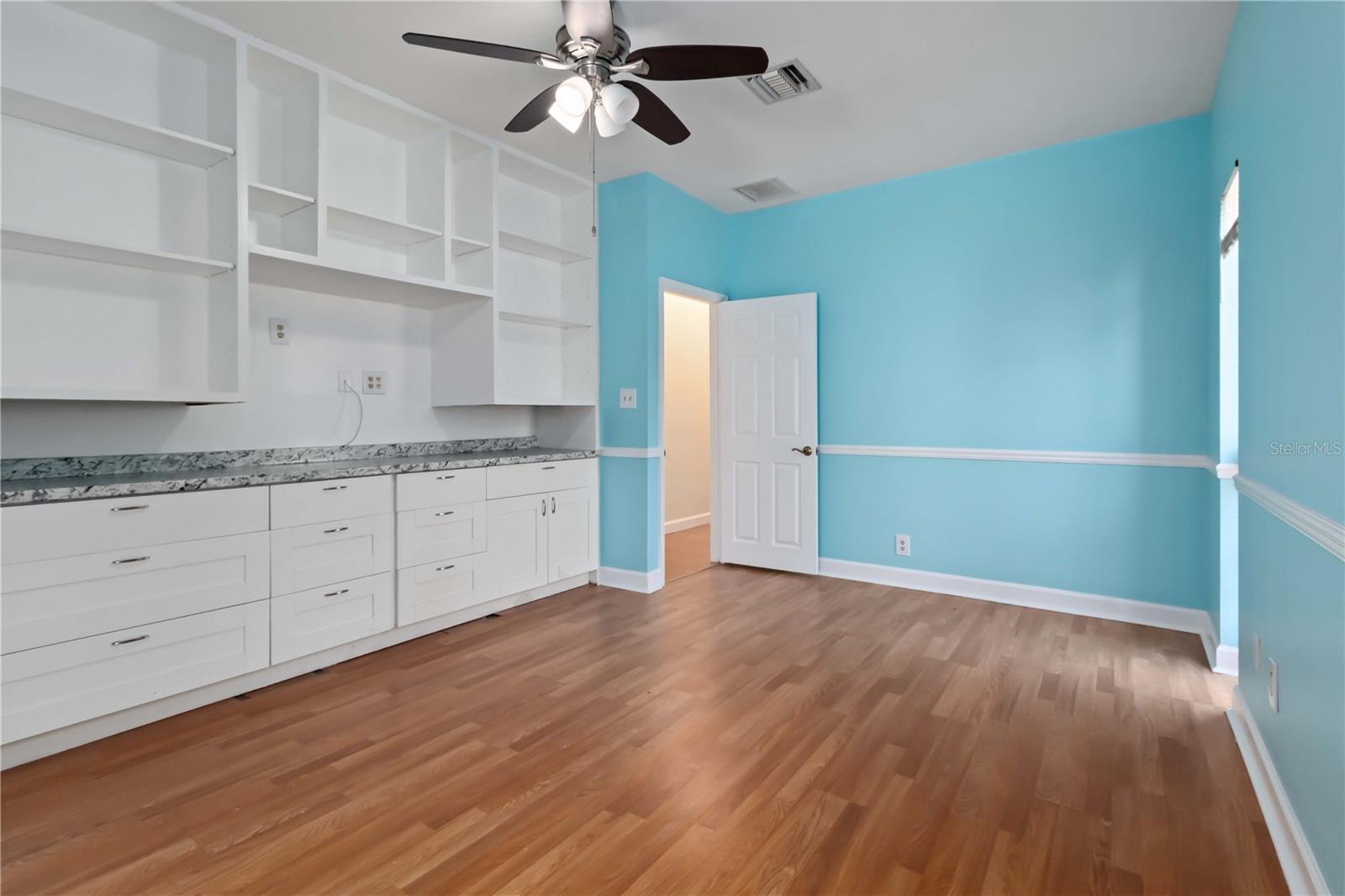 Image 19 of 30 For 14863 Sunset Drive