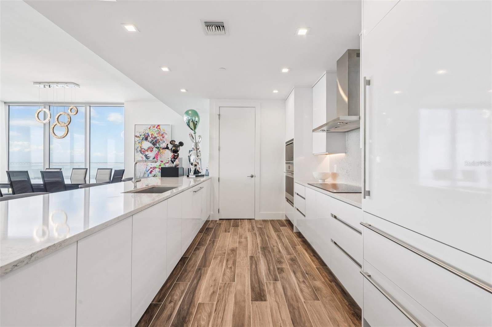 Image 10 of 51 For 5120 Marina Way 14002